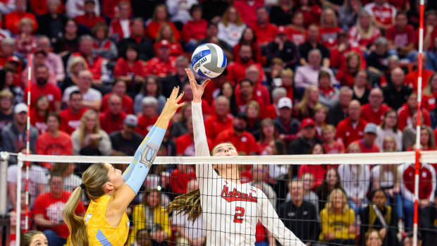 10_Bergen Reilly_VB vs LIU NCAA Rd 1 1201
